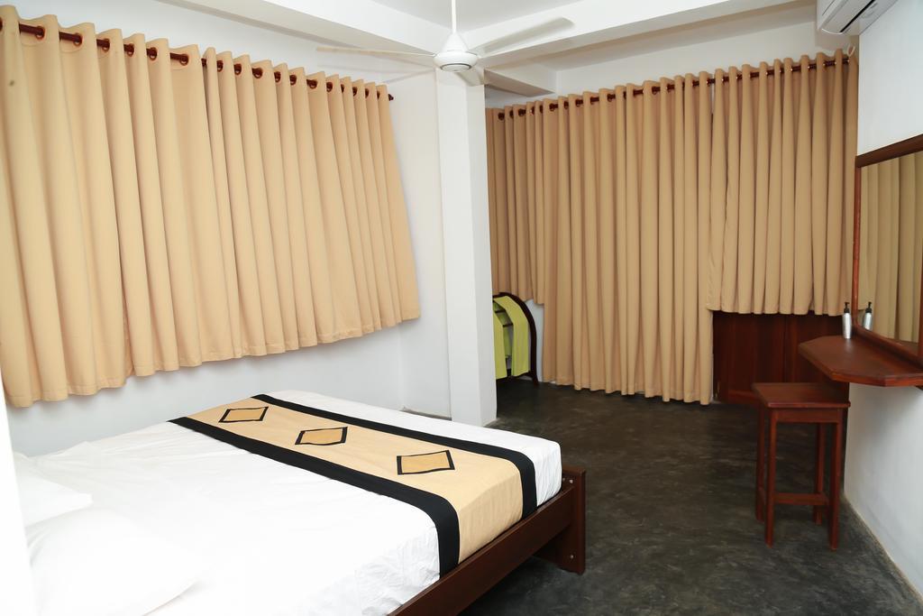 Four Season Guest House Tangalle Dış mekan fotoğraf